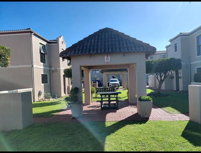 2 BEDROOM TOWNHOUSE FOR SALE IN PARKLANDS